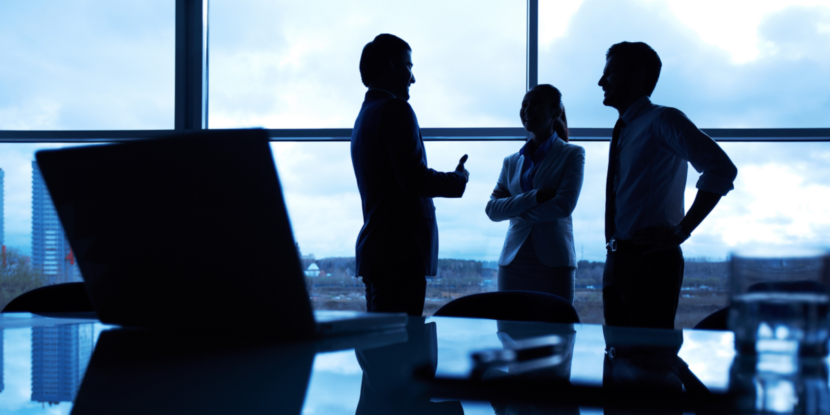 The Unspoken Influence of Silence in Everyday Conversations